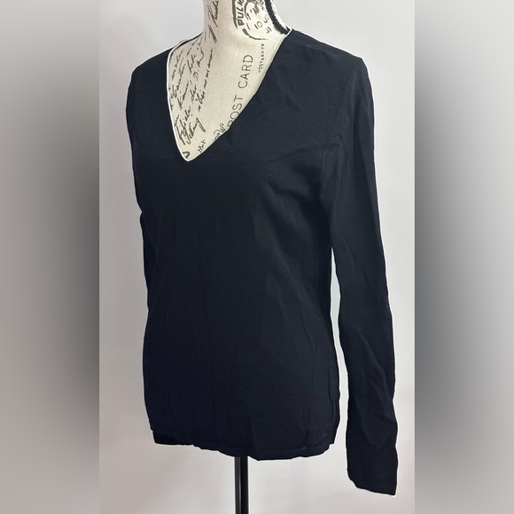 🖤🖤 The Limited Women’s Long Sleeve Top 🖤🖤 - Picture 9 of 11